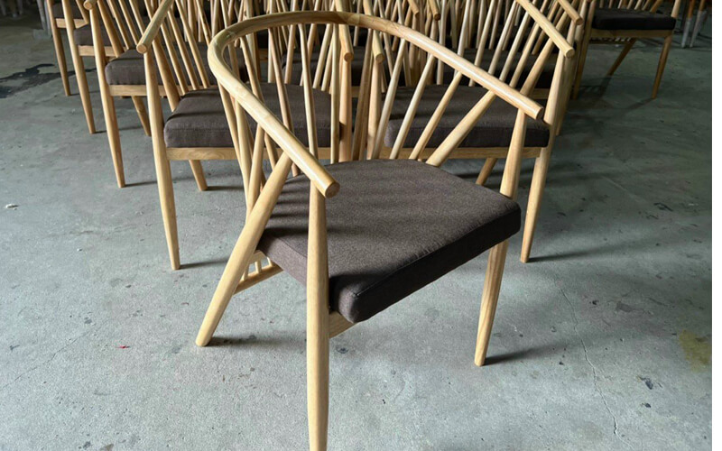BỌC GHẾ BÀN ĂN ROSSANO